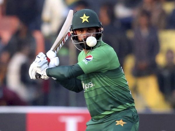 Mohammad Hafeez announces retirement
