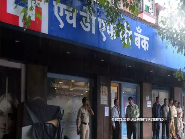 HDFC Bank market cap fall ₹44,000 crore this week, Know who are other top gainers