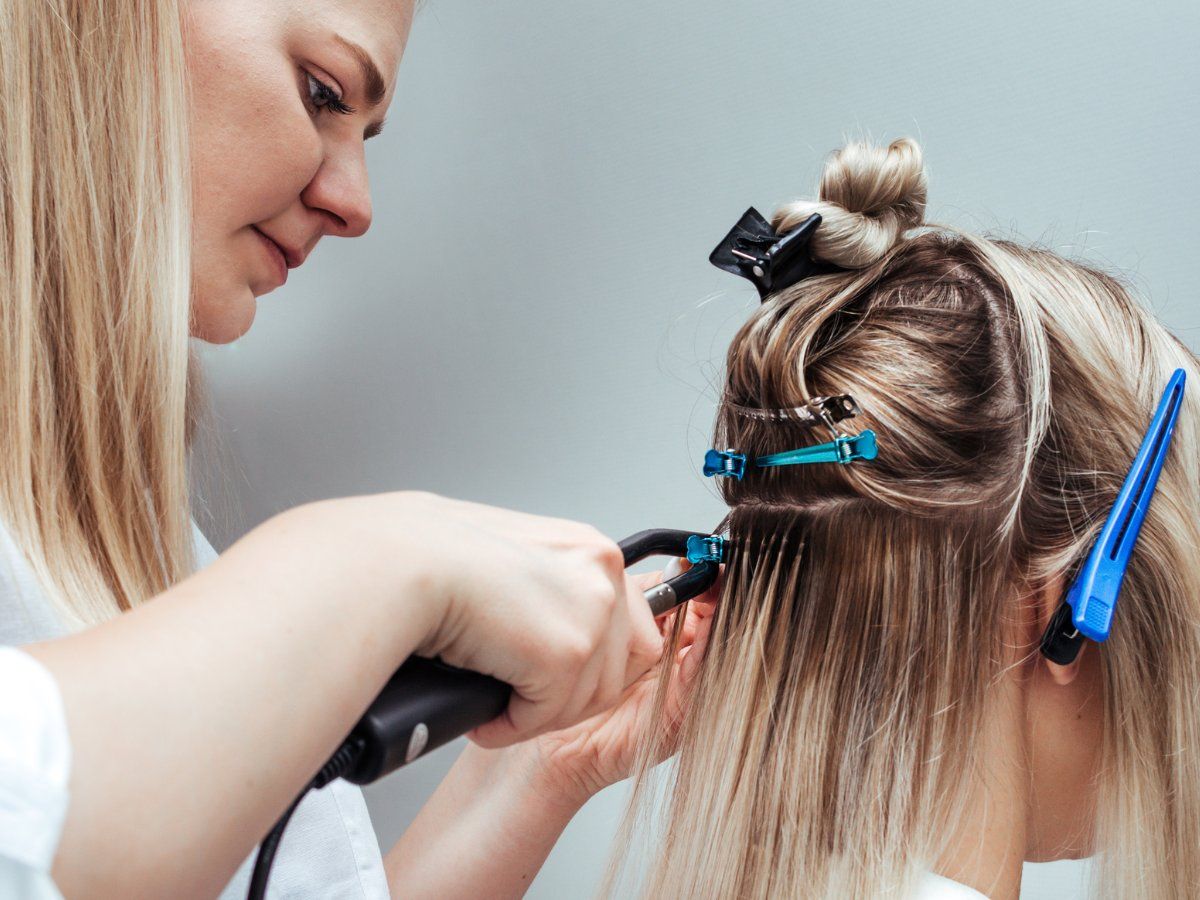 Hair Extension: कितना सेफ है हेयर एक्सटेंशन, जानिए ए टू जेड तक सभी जरूरी बातें
