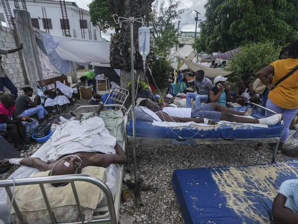 Death toll from Haiti earthquake surpasses 1,400, more than 6000 injured