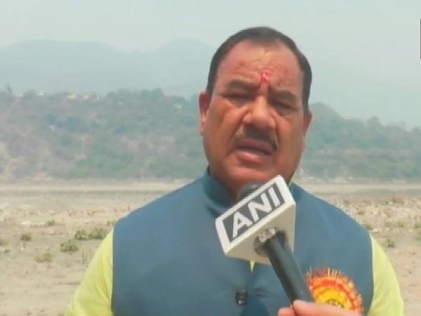 हरक सिंह रावत को CM धामी ने मंत्रिमंडल से किया बर्खास्त