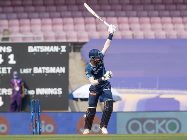 Hardik Pandya against KKR