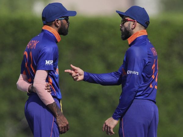 Hardik Pandya and Virat Kohli