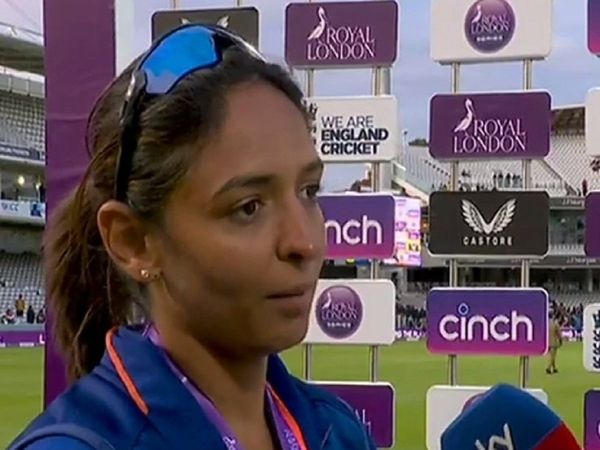 Harmanpreet-Kaur-presentation