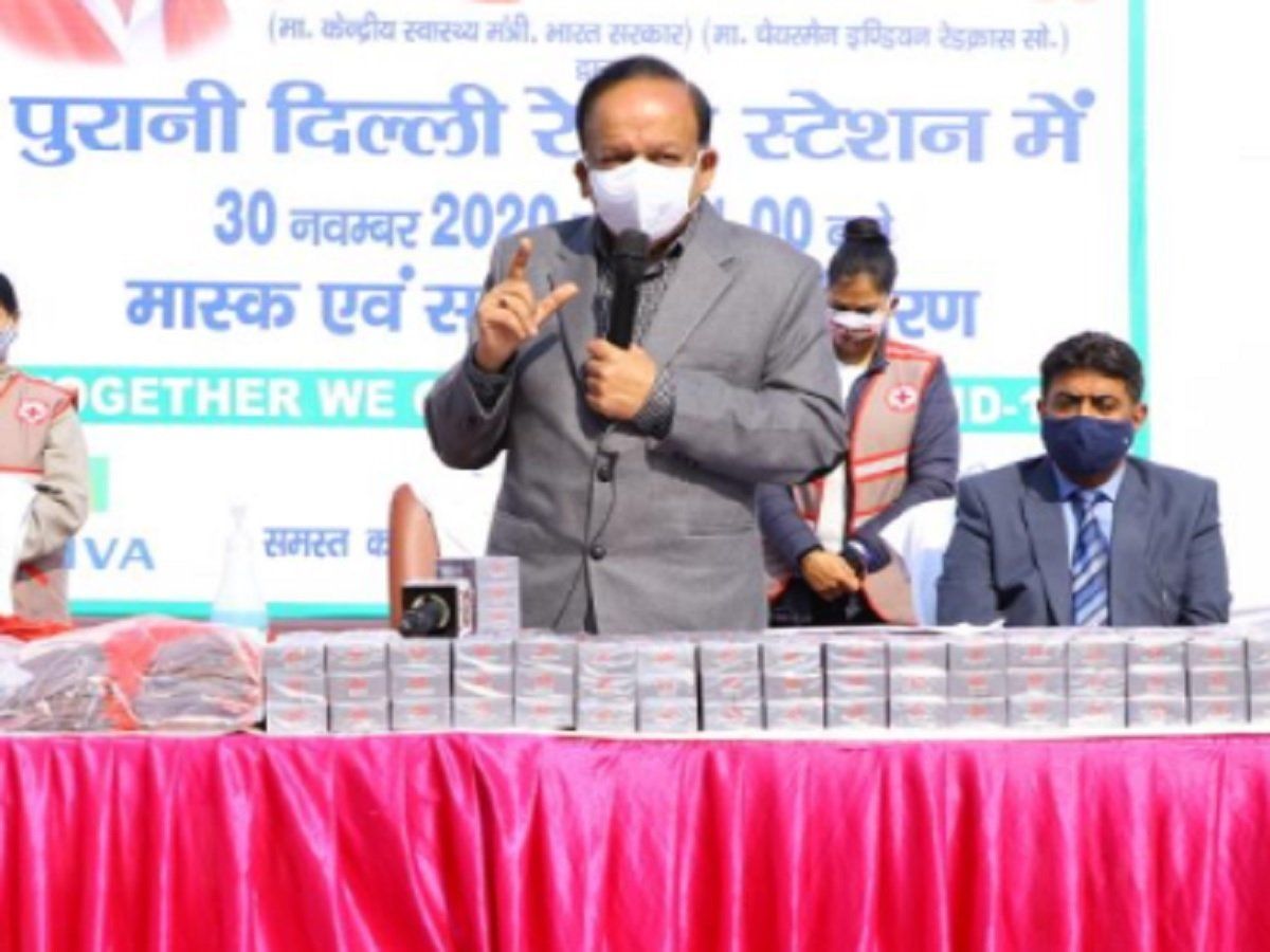 हर्षवर्धन ने कहा- अगले साल जुलाई-अगस्त तक 30 करोड़ लोगों को कोरोना वैक्सीन लगाए जाने की योजना