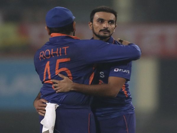 Harshal-Patel-Rohit-sharma