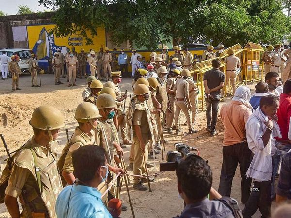  Hathras Case Fake Bhabhi of Victim was planted to manage the statements of family