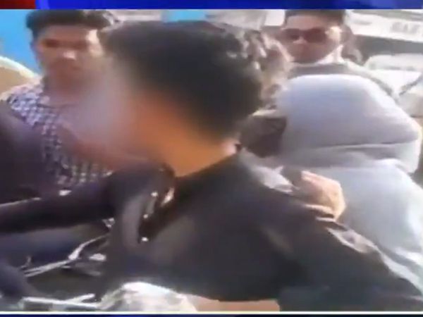 Hindu boy going on bike with Muslim girl in Hyderabad was thrashed by mob, watch video
