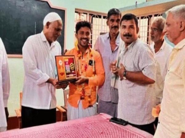 A newly married Hindu youth hosted an Iftar party at a mosque in Vittal in Bantwal taluk in Karnataka