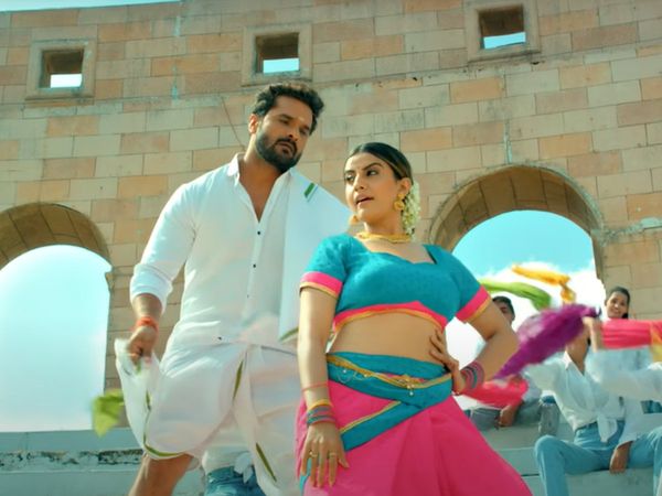 Akshara Singh Bhojpuri Song