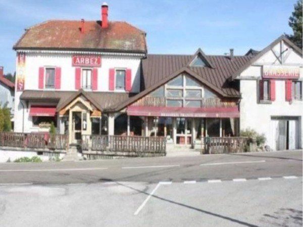 This hotel makes you travel to two countries while lying on the bed!