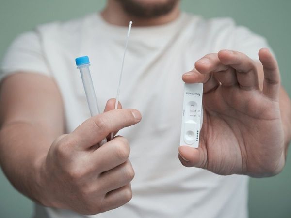 How To Use Covid-19 testing kit, how to use covid-19 antigen test, rapid antigen test for covid-19, how accurate is a covid-19 antigen test, what is antigen test for covid-19, pcr vs antigen test, what is antigen test, antigen test positive means