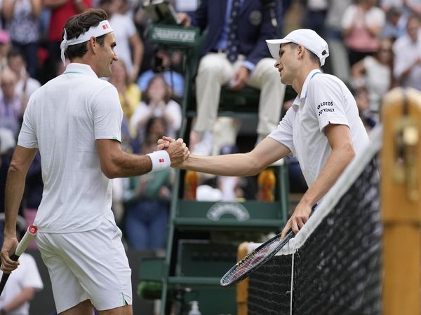 Hubert Hurkacz beat Roger Federer in Wimbledon QF