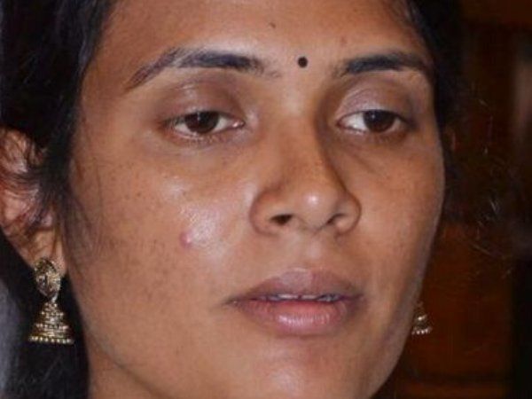 Success Story of IAS Ennis Kanmani Joy how she passed UPSC exam despite poverty 