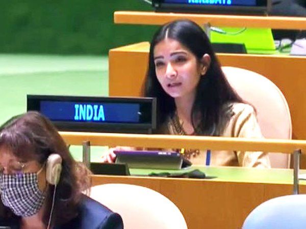 Who is Sneha Dubey:जानें कौन है 'स्नेहा दुबे' जिसने UNGA में इमरान खान के 'कश्मीर पर झूठ' की उड़ा दी धज्जियां