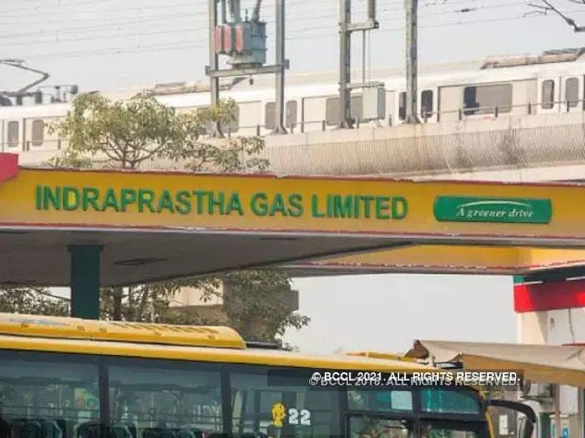 महंगाई की एक और मार, डीजल और पेट्रोल के बाद अब दिल्ली-NCR में बढ़े CNG और PNG के दाम, जानें नए रेट