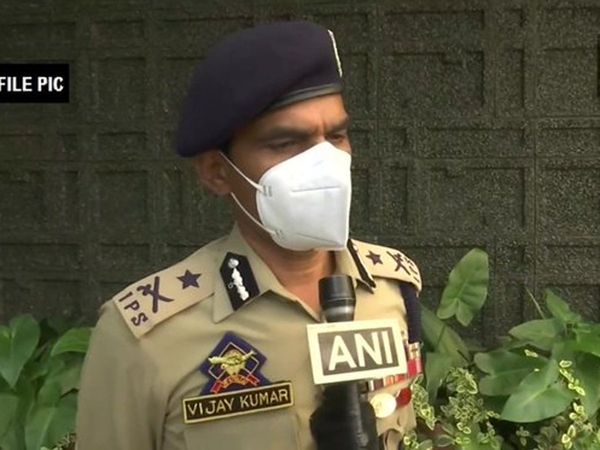 Jammu and Kashmir : Three terrorists of LeT (TRF) killed in Shopian encounter