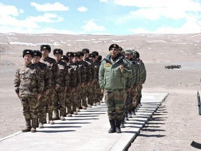 Chinese fighters flying 30-35 kms from Eastern Ladakh, India watching closely Chinese fighters flying 30-35 kms from Eastern Ladakh, India watching closely