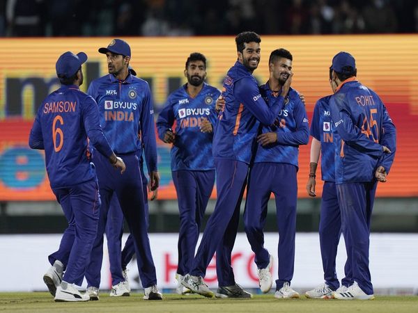 Indian-Cricket-Team-Second-t20I-vs-Sri-Lanka