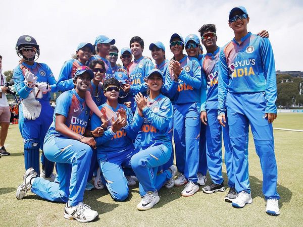 Indian Women's Cricket team 