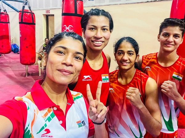 Indian women boxing team for CWG