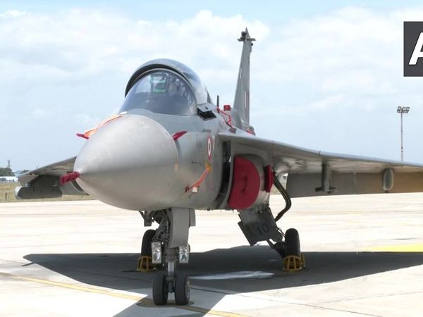 Indigenously made Tejas aircraft fly high in the sky, designed in India itself, equipped with new weapon system