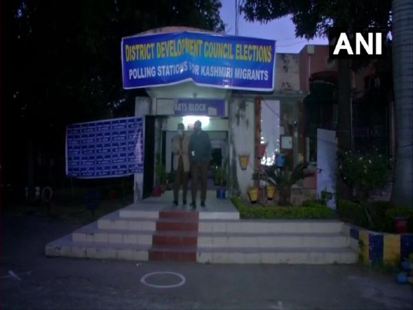 जम्मू कश्मीर में आज DDC चुनाव, सात लाख वोटर करेंगे मतदान