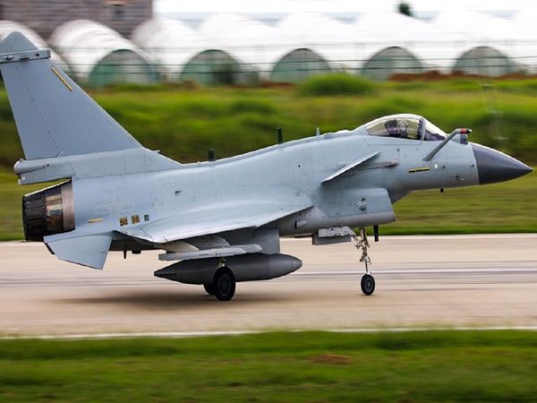 Pakistan comparing J-10 fighter aircraft with Rafale which is bought from China, know what experts say