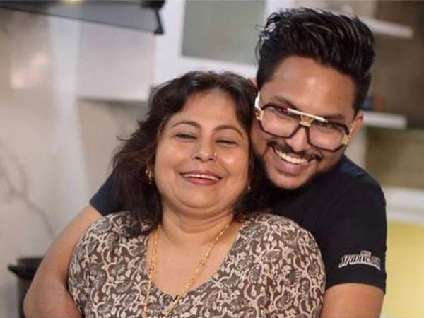 Jaan Kumar Sanu, Rita Bhattacharya