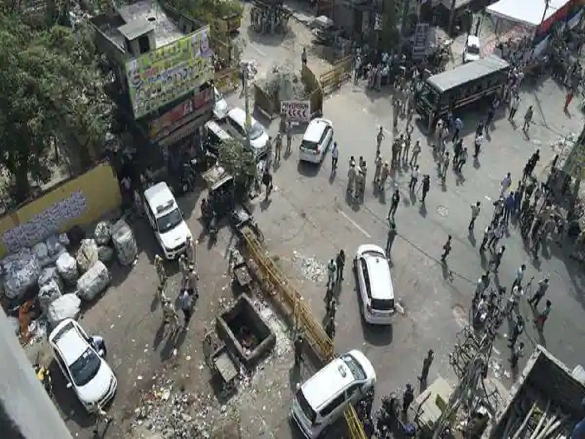 Jahangirpuri: जहांगीरपुरी में आज तिरंगा यात्रा निकालेंगे हिंदू और मुसलमान, लोगों से शांति बनाए रखने की अपील