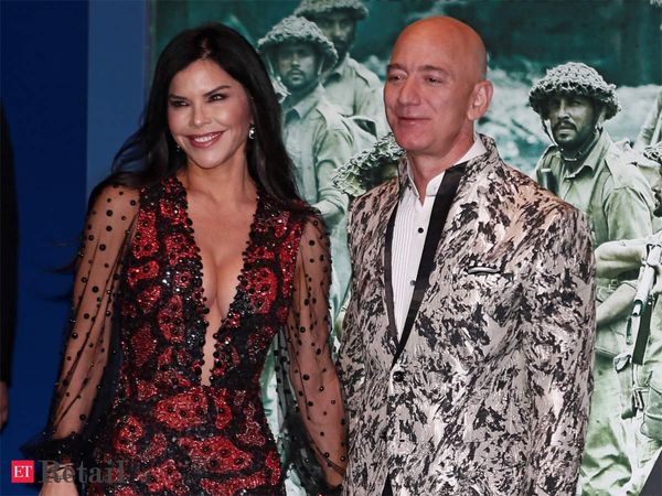 Jeff Bezos Girlfriend Lauren Sanchez