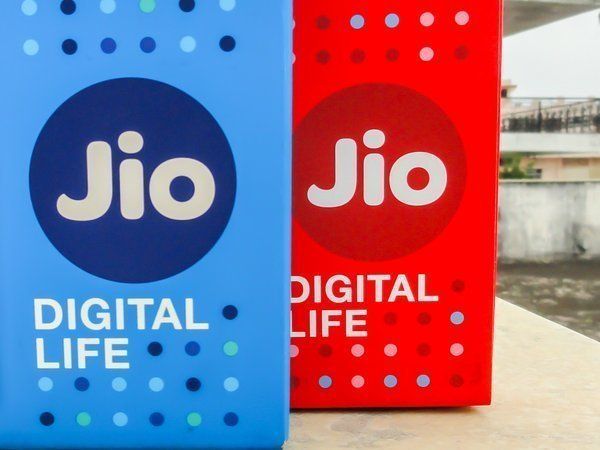 Reliance Jio के ये शानदार प्रीपेड प्लान्स हुए बंद, अब आप नहीं खरीद पाएंगे