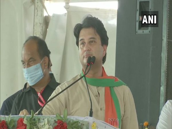 Jyotiraditya Scindia says in Morena If anyone has betrayed people, it is Kamal Nath and Digvijaya Singh