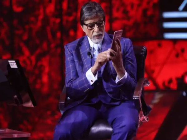 Amitabh Bachchan in KBC 12