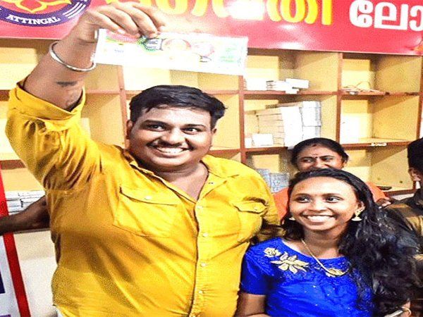 Autorickshaw driver win 25 crore lottery