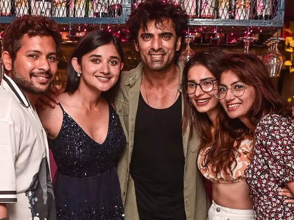 Khatron Ke Khiladi 12 stars reunion party: From Kanika Mann Sriti Jha to Chetna Pande attend Mohit Malik party- 