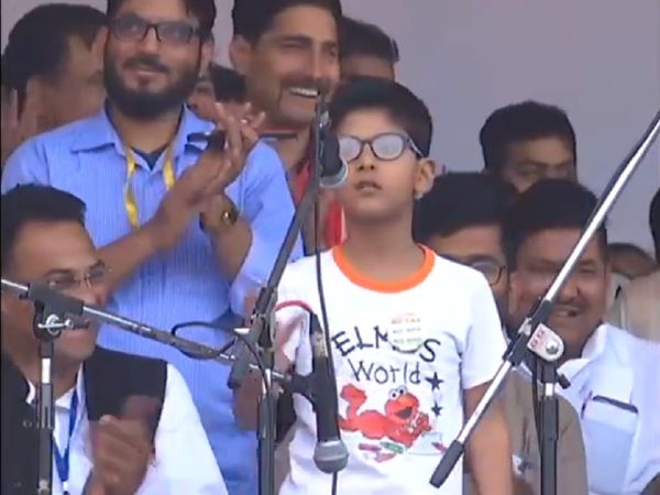 Bihar 10 year old child raised objectionable slogans against PM Modi at Kanhaiya rally in Patna