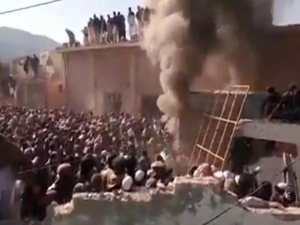 Hindus in Pakistan to pay fines imposed on Karak temple attackers