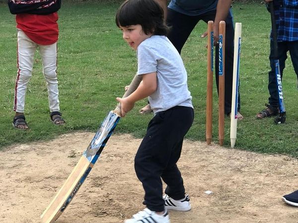 Kareena Kapoor Khan Son Taimur Ali khan play cricket in IPL Photo Viral