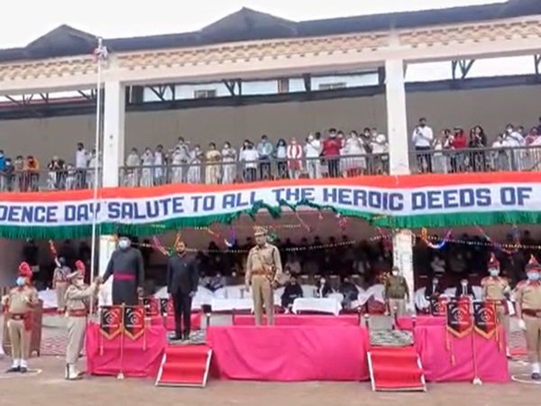 75th Independence Day celebrated with pomp in Kargil, watch video