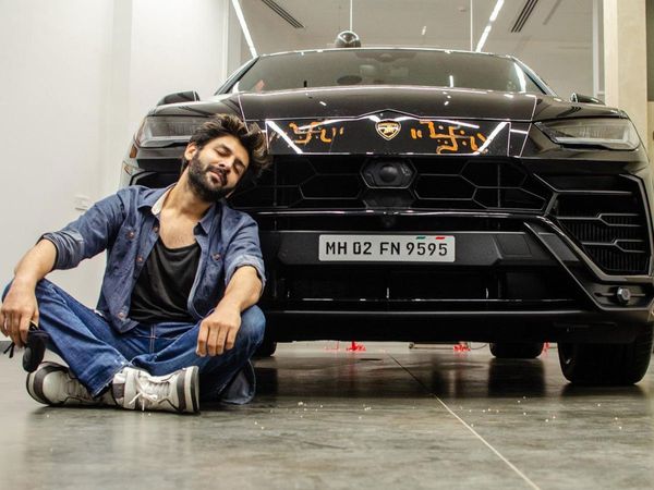 Kartik Aryan new car