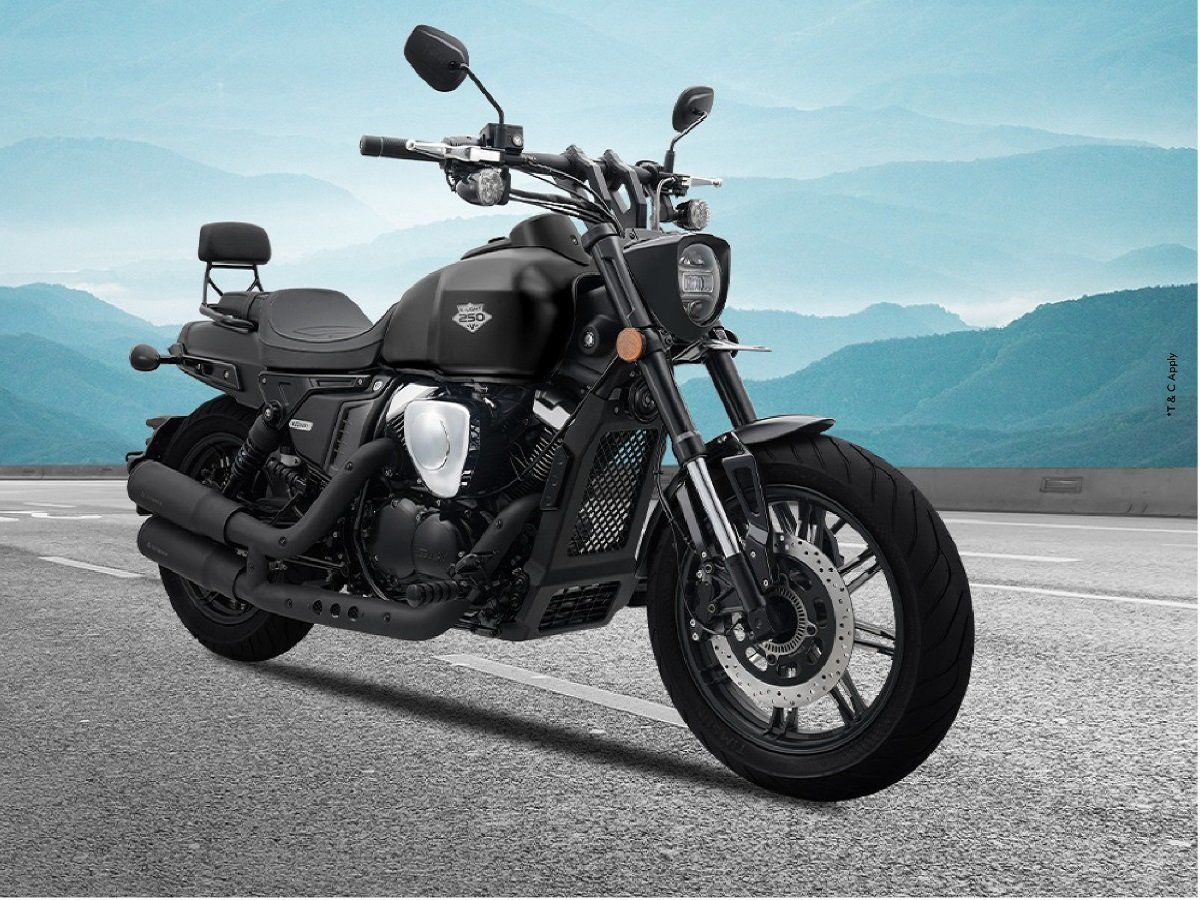 Royal Enfield से पंगा लेने आई ये नई क्रूजर मोटरसाइकिल, फीचर्स जान आप भी कहेंगे 'WOW’