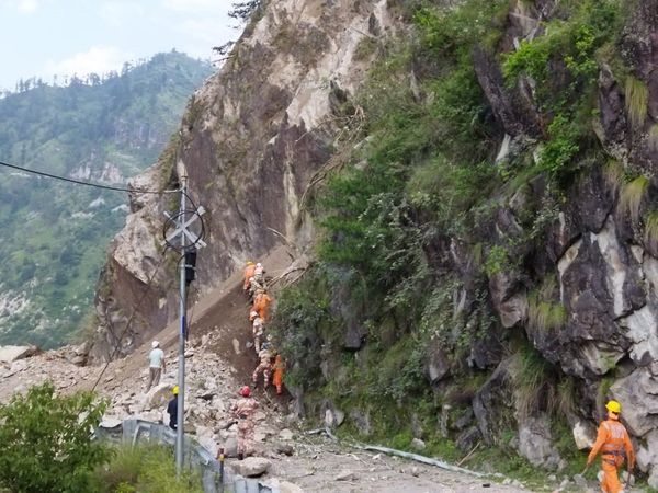 Himachal landslide updates 13 bodies recovered from Kinnaur, rescue operations to continue