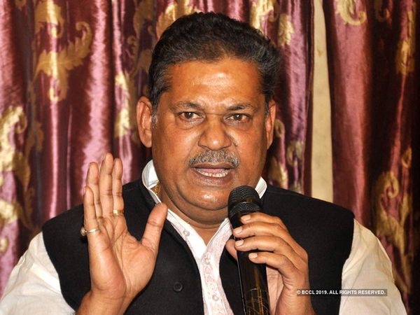 Another big blow to Congress, Kirti Azad to join TMC today