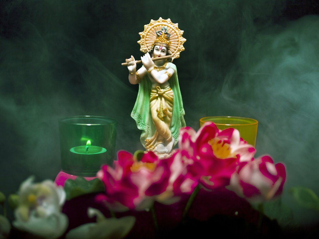 Happy Krishna Janmashtami 2022: WhatsApp चैट में भगवान श्री कृष्ण की तस्वीर को बैकग्राउंड में सेट करने का तरीका यहां जानें