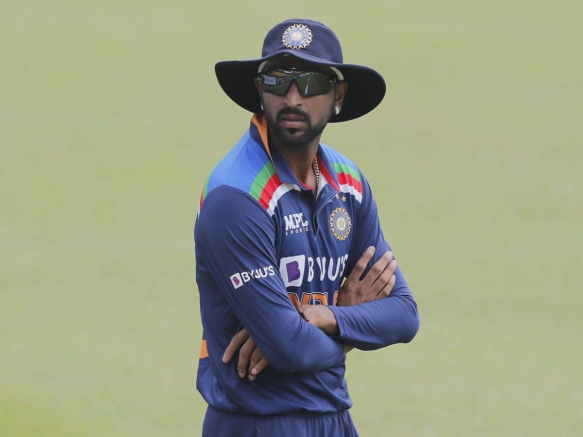 कोरोना संक्रमित हुए क्रुणाल पांड्या तो लोगों ने बायो-बबल पर उठाए सवाल, BCCI को भी लपेटे में लिया