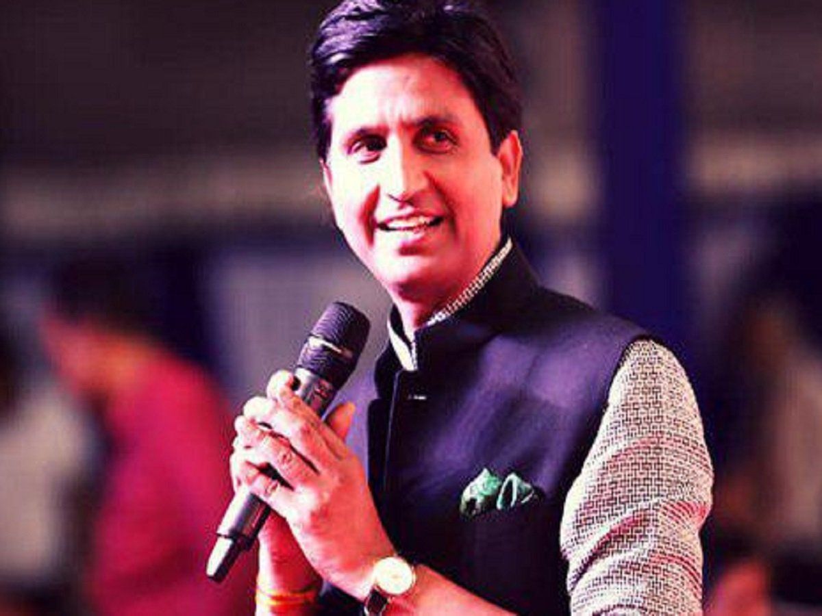 punjab police doing investigation at kumar vishwas houseकुमार विश्वास