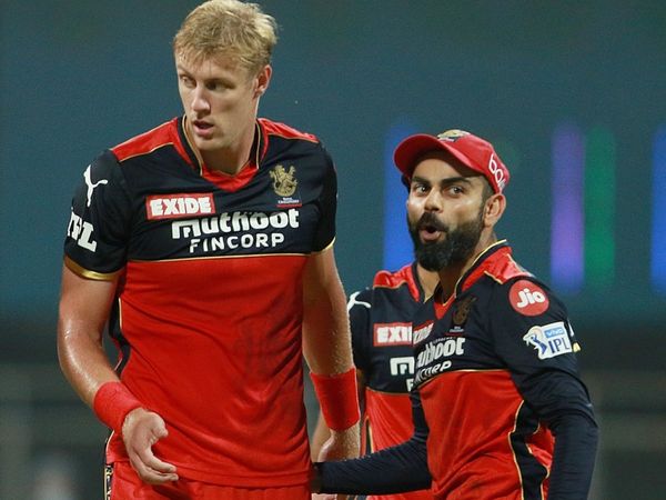 Kyle Jamieson and Virat Kohli