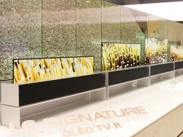 World's first rollable TV LG Signature OLED R launched, 65 inch display