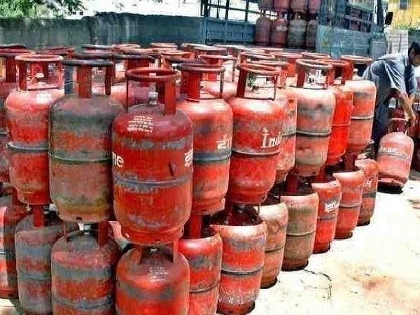 Great opportunity to buy LPG cylinder at cheap rates, cashback offer from Paytm and Amazon
